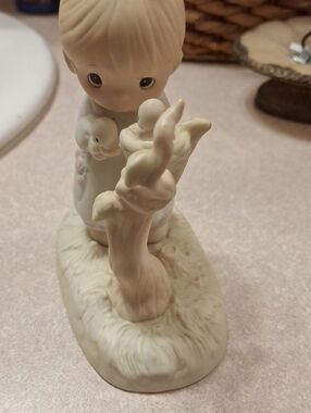 Precious Moments His Eye Is on the Sparrow Figurine Cream E-0530